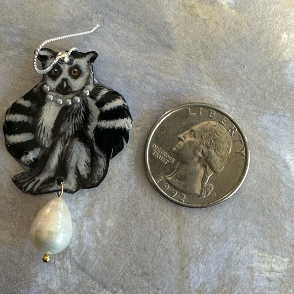 Hand painted Ringtail Lemur earrings w pearl necklace wildlife jewelry primates - Picture 4 of 4